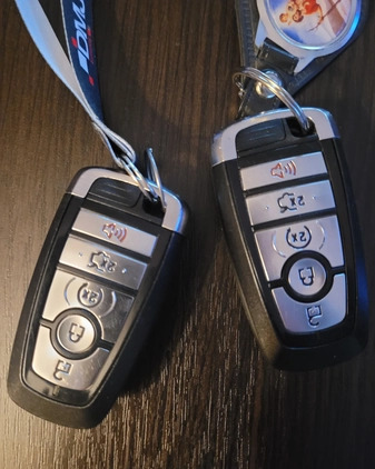 Ford Fusion cena 53000 przebieg: 132100, rok produkcji 2017 z Bełchatów małe 631